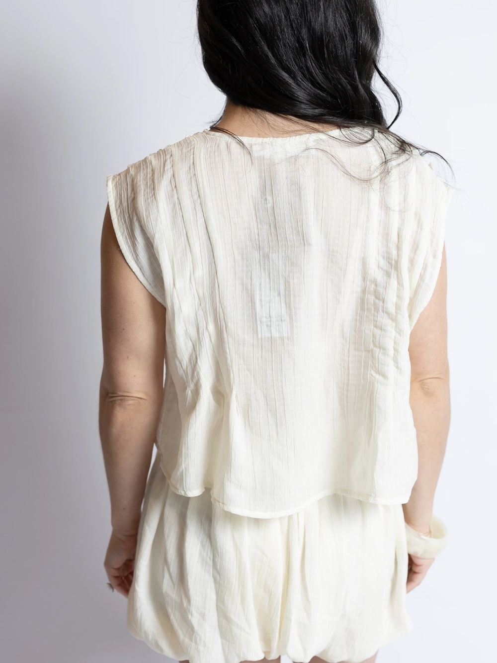 Daydreamer Ruffle Top - Picture 2 of 3